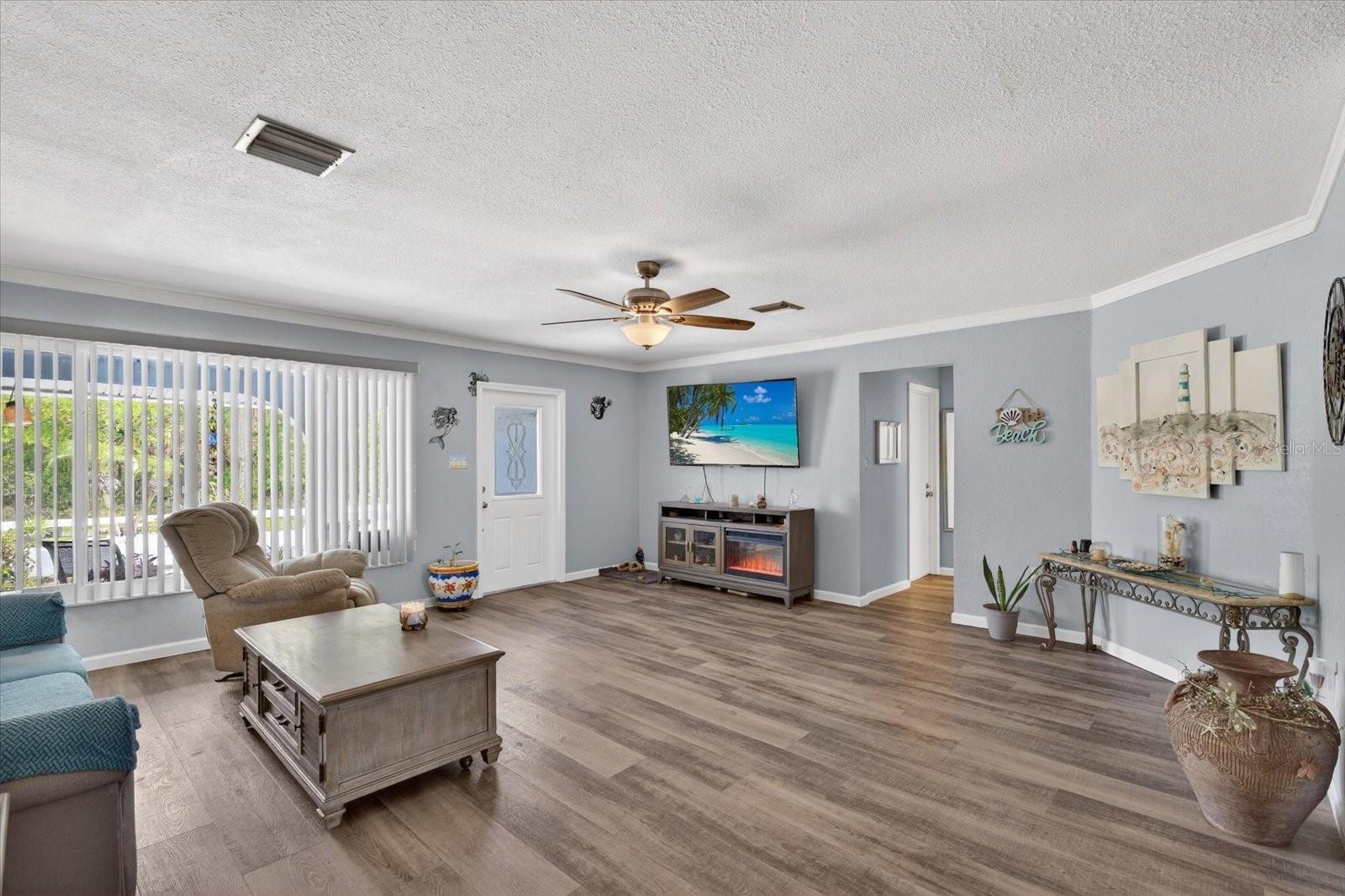 DECOSTERS ADD - Residential