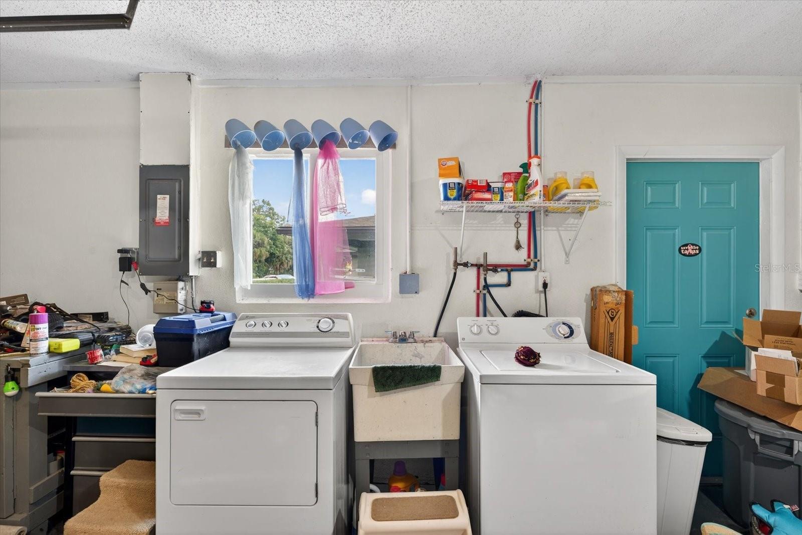 DECOSTERS ADD - Residential