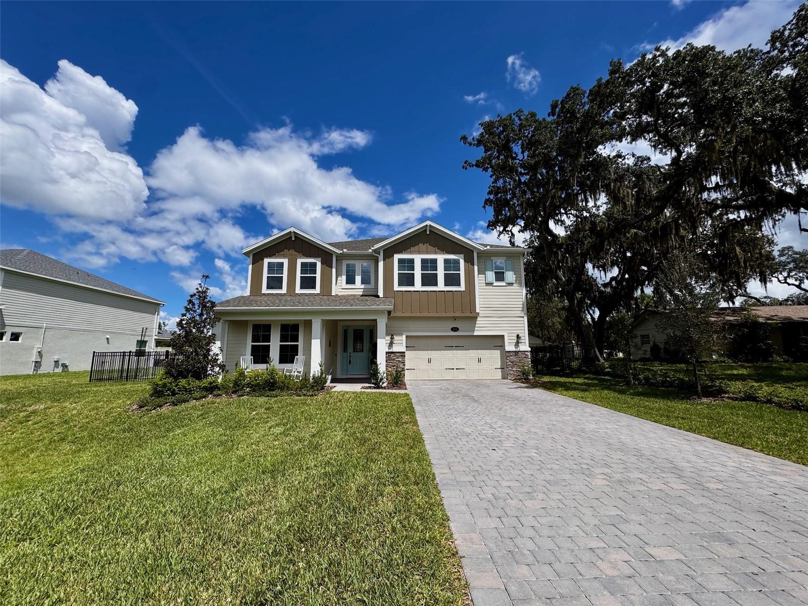 124 LAKE DRIVE