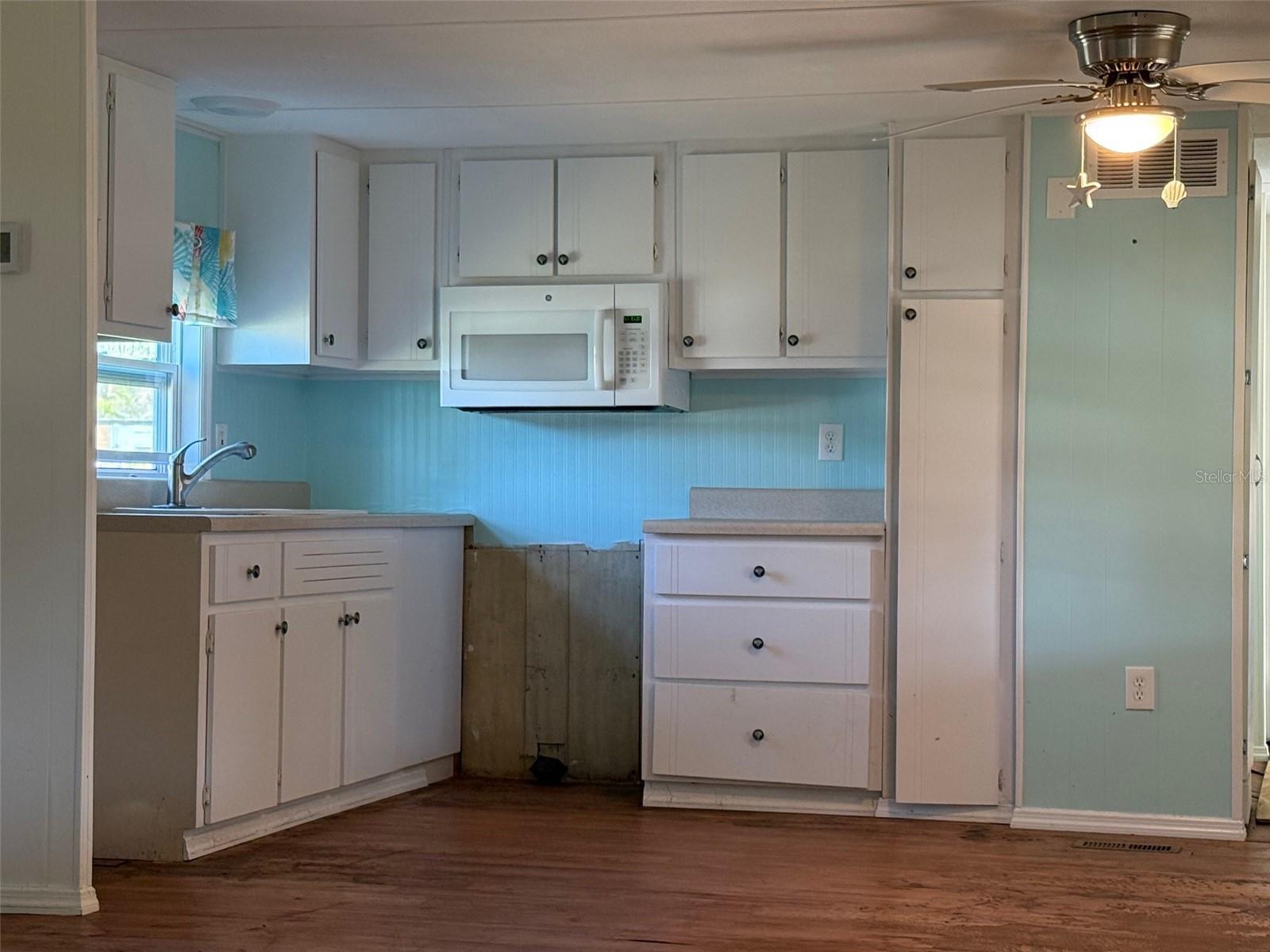 PINE LAKE - Residential