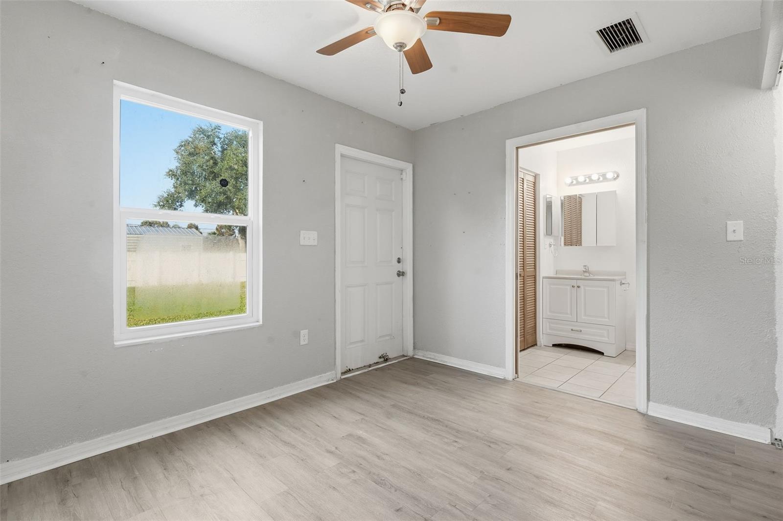 EDGEWATER ACRES UNIT 03 RESUB - Residential