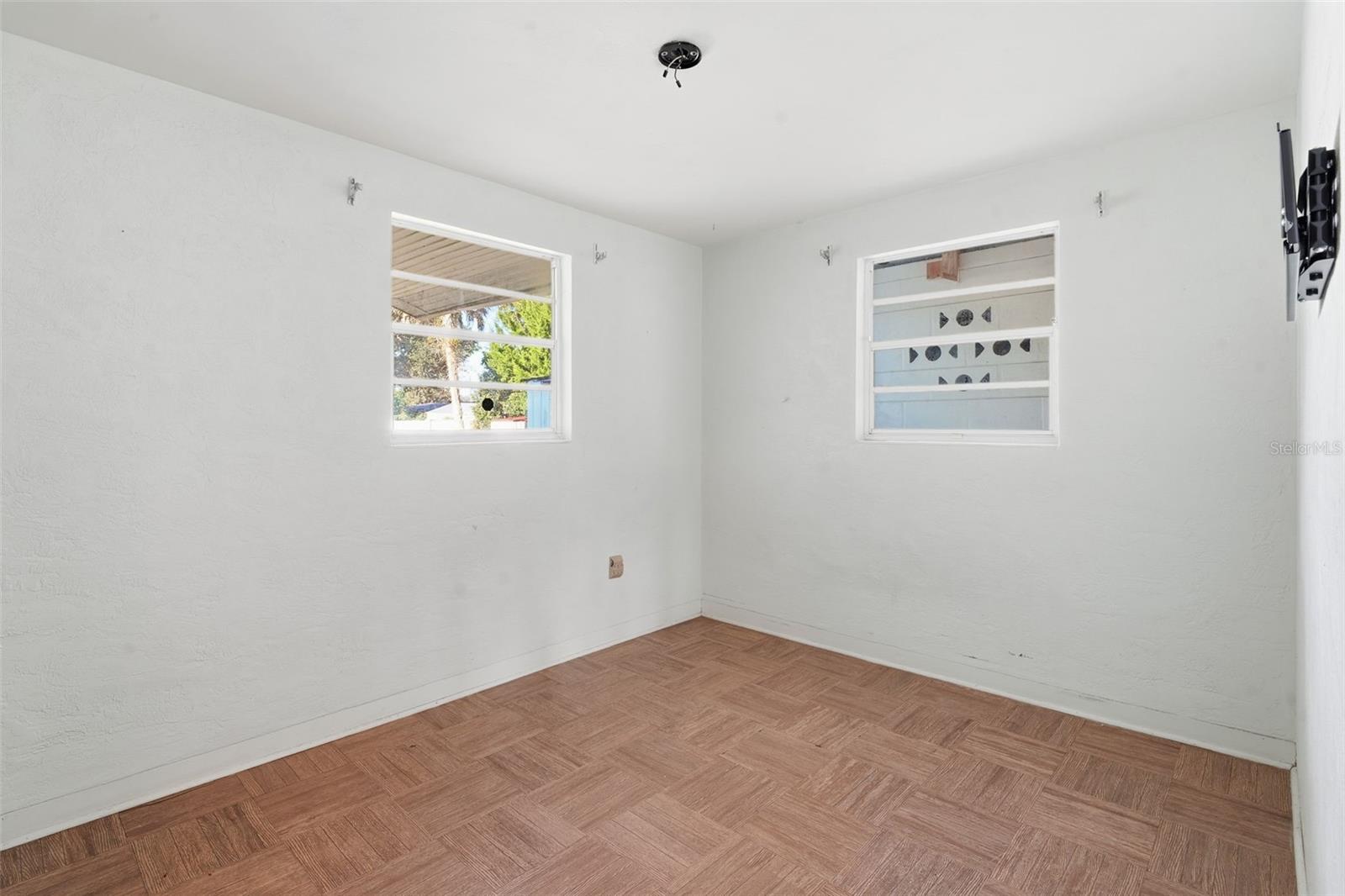 EDGEWATER ACRES UNIT 03 RESUB - Residential