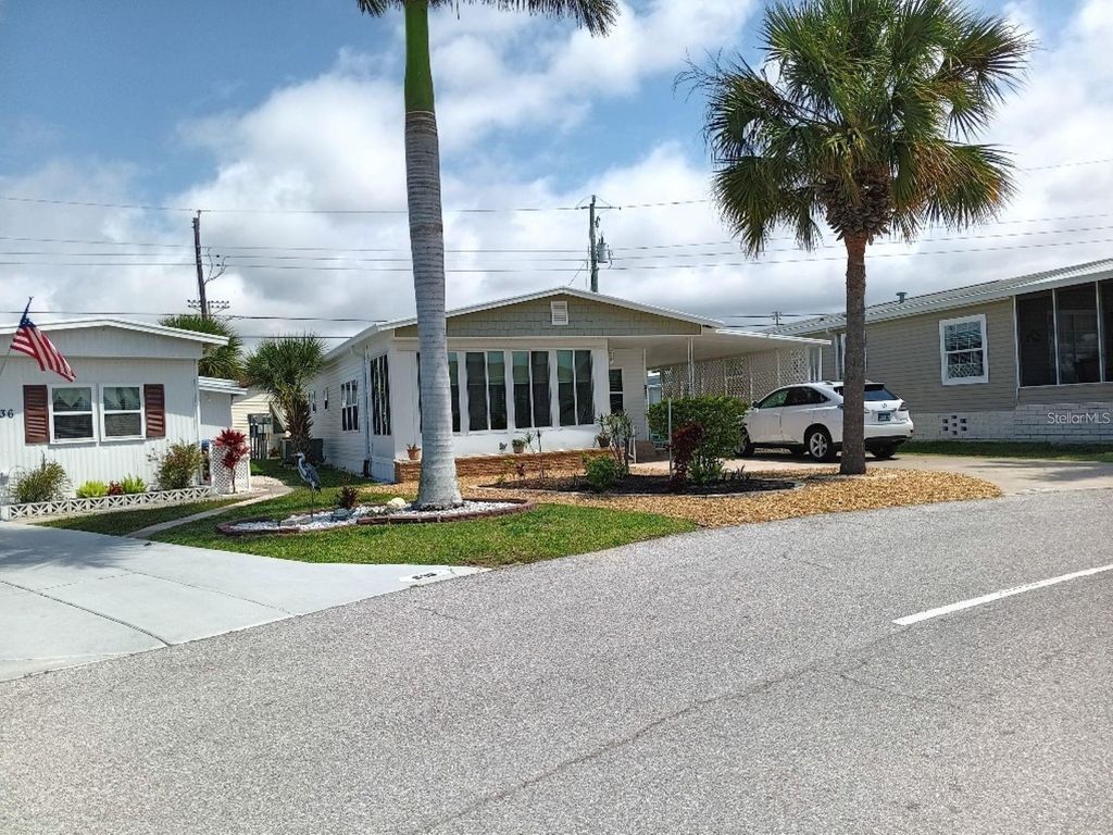 Photo of 638 Leisure, Venice, FL 34285 (MLS # N6142188)