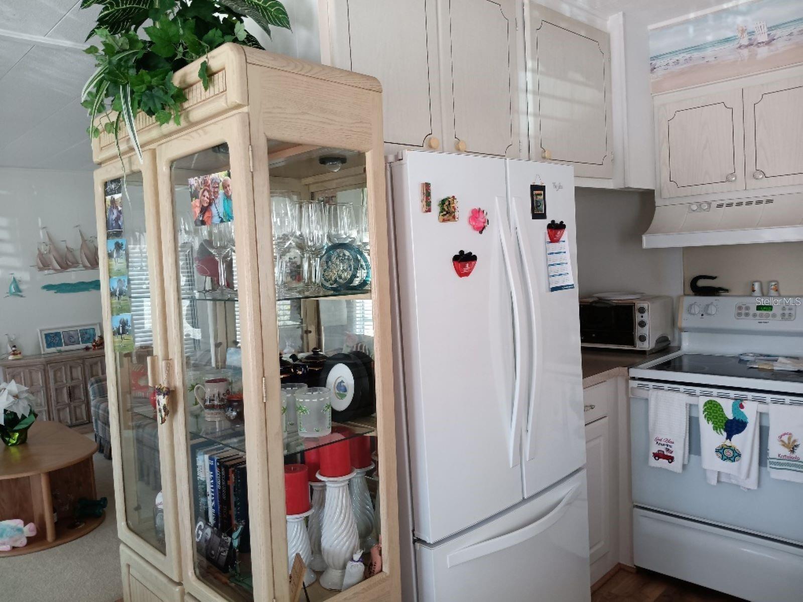 COUNTRY CLUB ESTATES - Residential