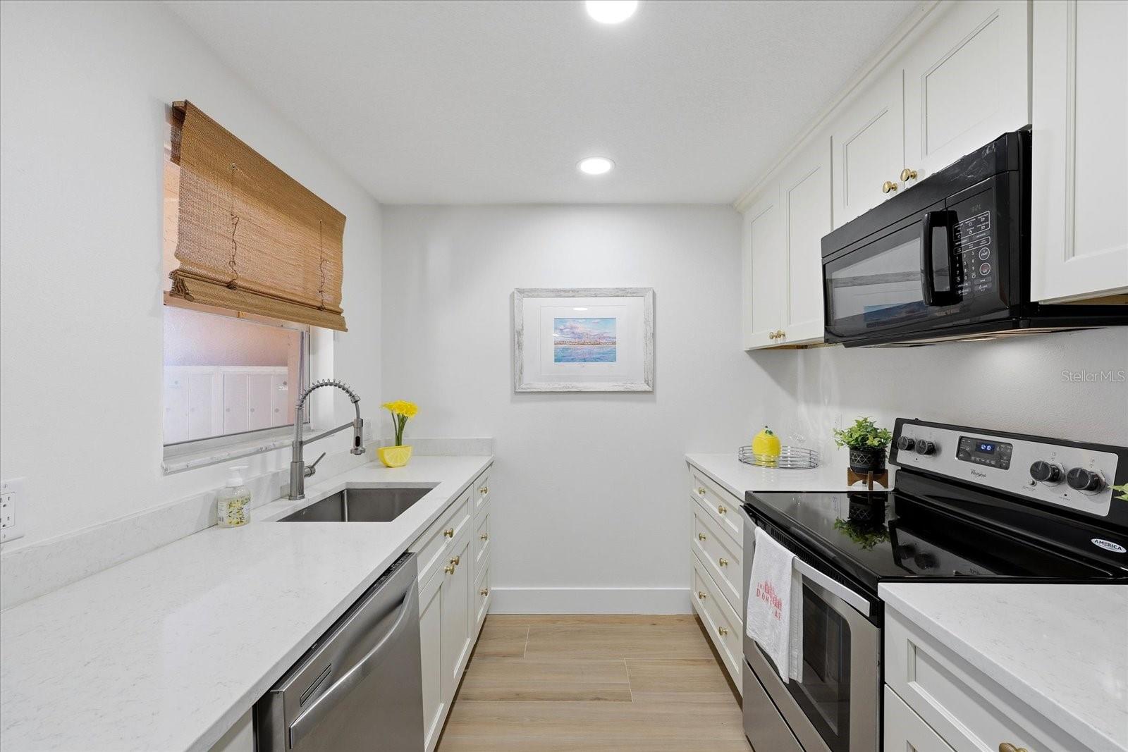 CHATEAU PELHAM APTS CONDO - Residential