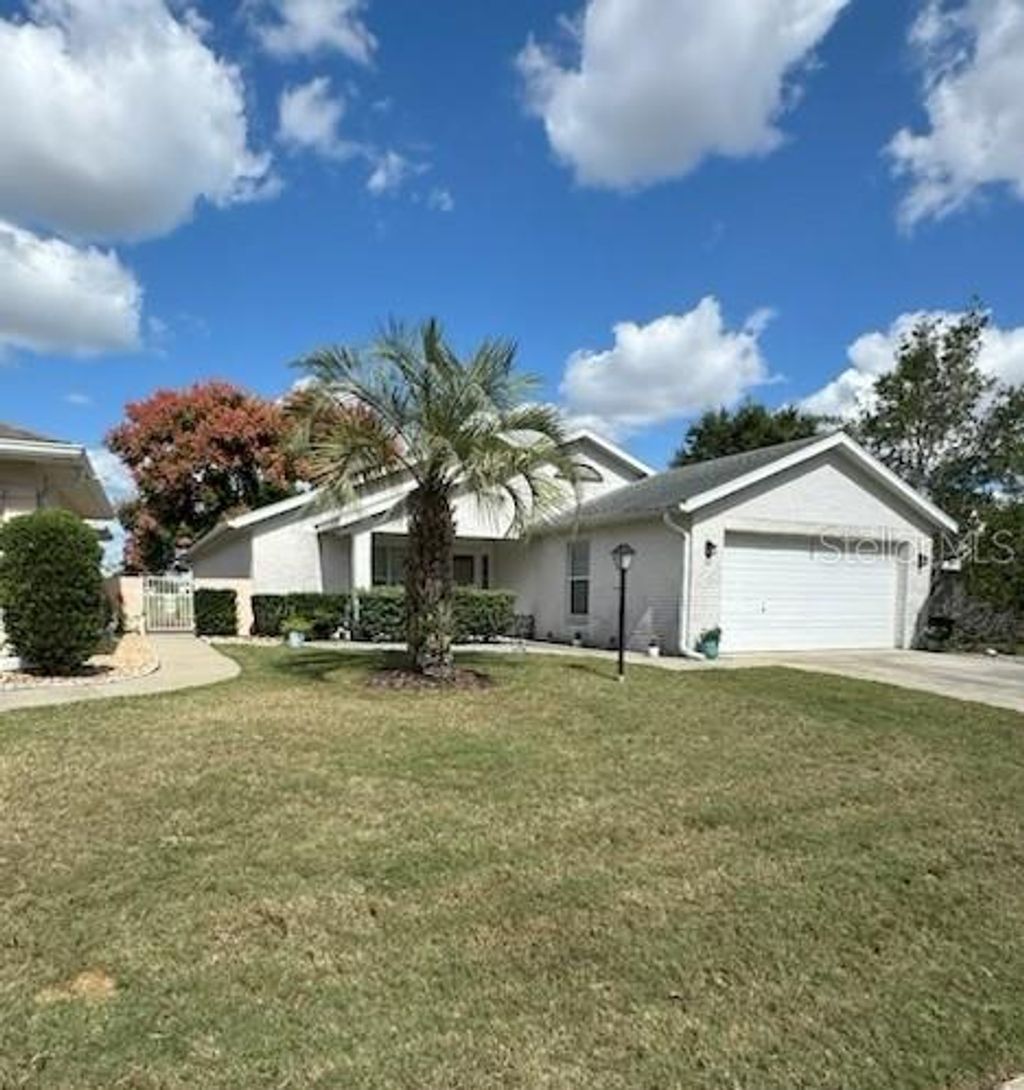 Photo of 9185 SW 90th Street, Ocala, FL 34481 (MLS # OM714352)