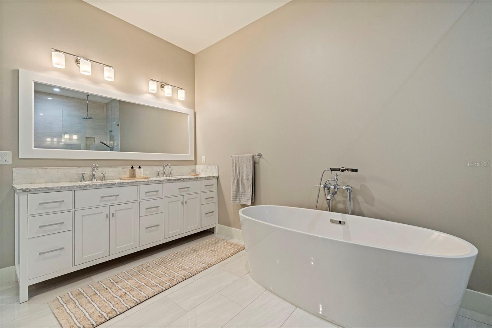 THE ISLANDER A CONDOMINIUM - Residential