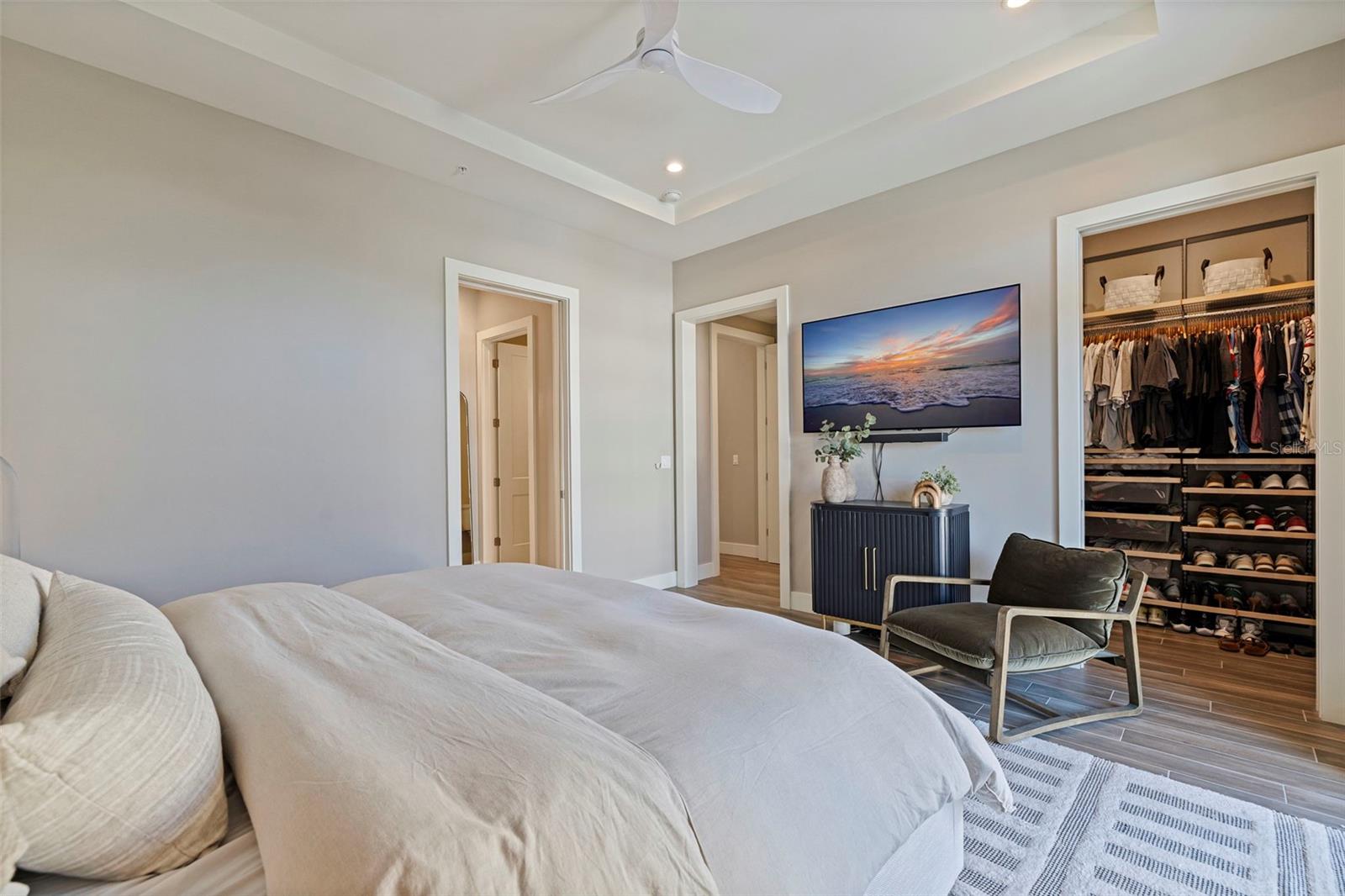 THE ISLANDER A CONDOMINIUM - Residential