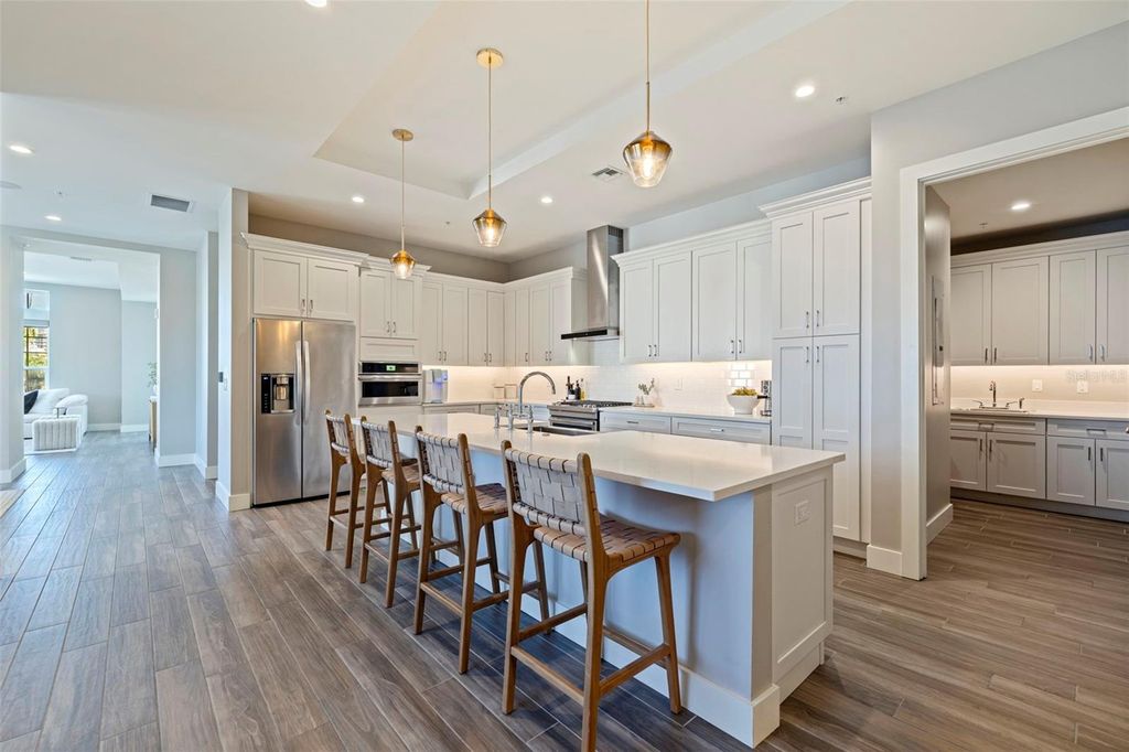 Photo of 91 Davis Boulevard #201, Tampa, FL 33606 (MLS # TB8485996)