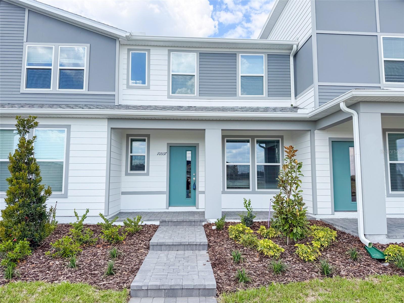 10537 GLOWING BEACON STREET