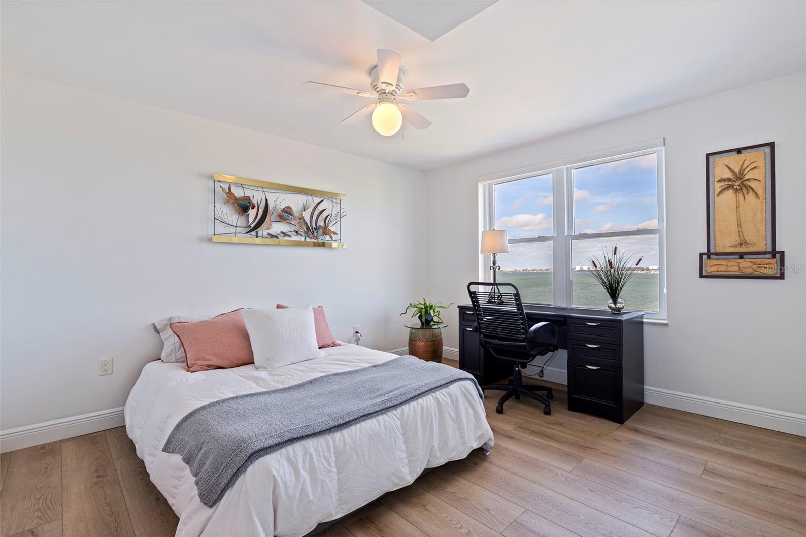 BAYWAY ISLES POINT BRITTANY FOUR - Residential