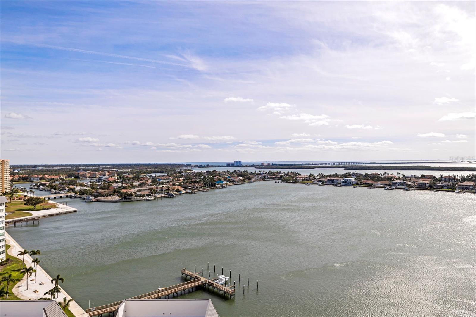 BAYWAY ISLES POINT BRITTANY FOUR - Residential