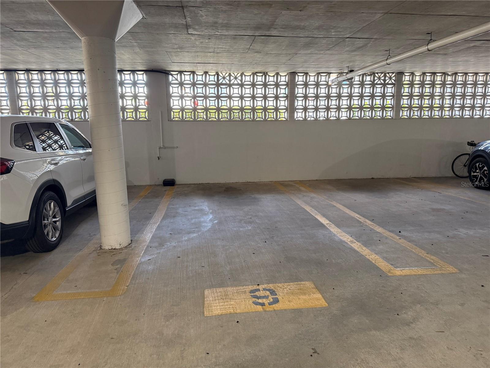 BAYWAY ISLES POINT BRITTANY FOUR - Residential