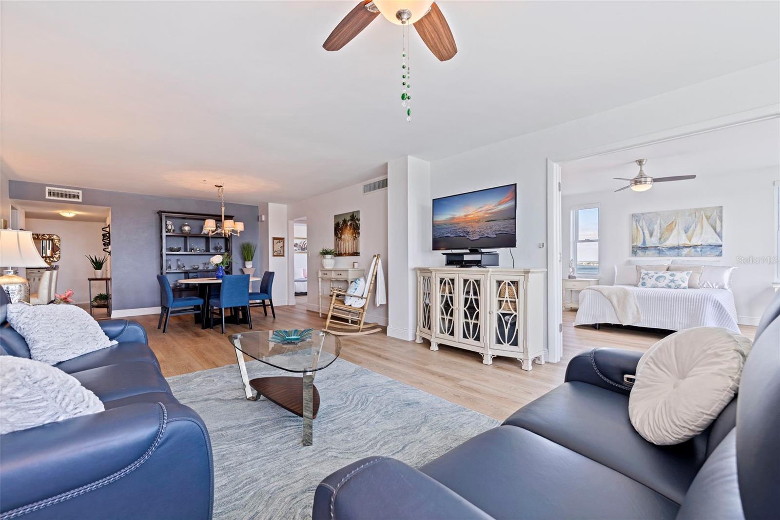 BAYWAY ISLES POINT BRITTANY FOUR - Residential