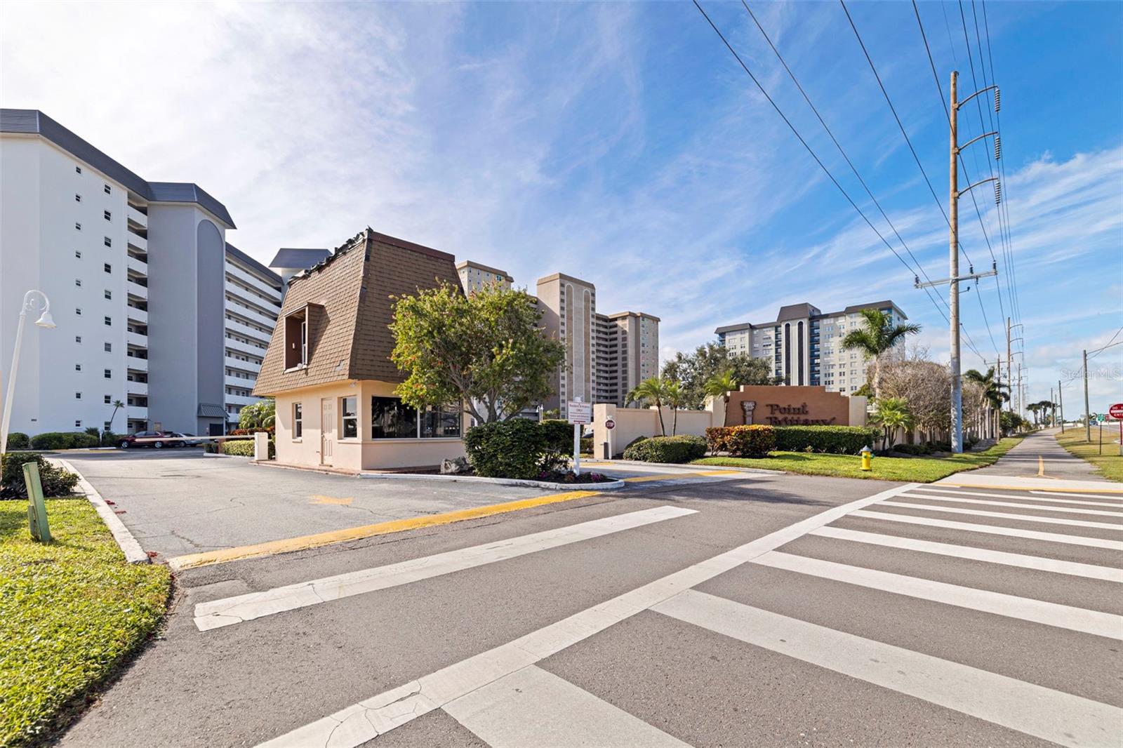 BAYWAY ISLES POINT BRITTANY FOUR - Residential