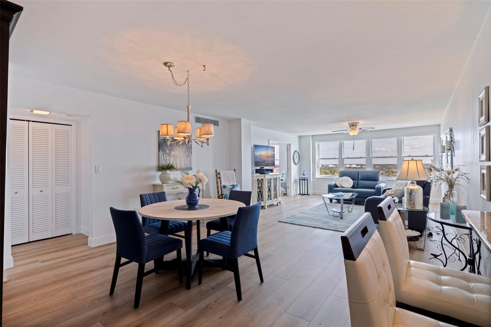 BAYWAY ISLES POINT BRITTANY FOUR - Residential