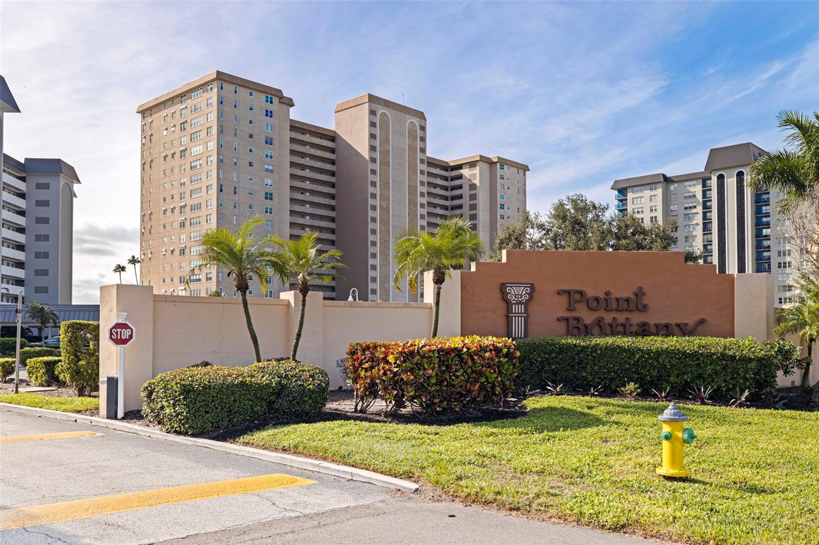 BAYWAY ISLES POINT BRITTANY FOUR - Residential