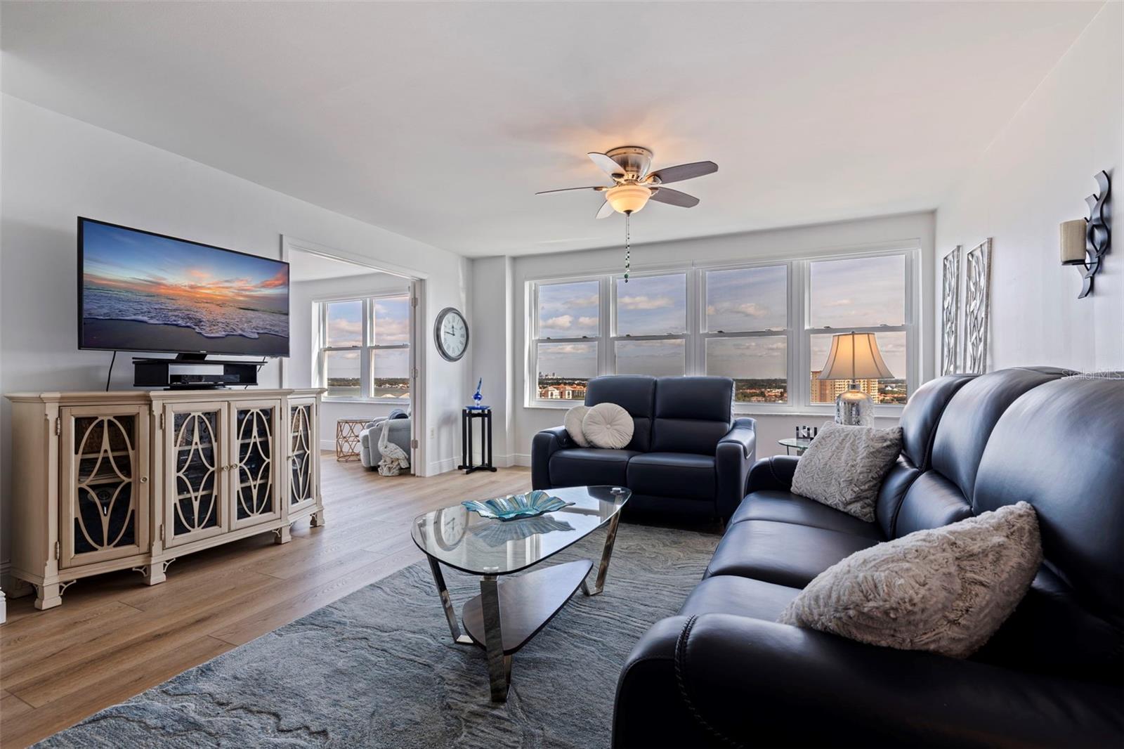 BAYWAY ISLES POINT BRITTANY FOUR - Residential