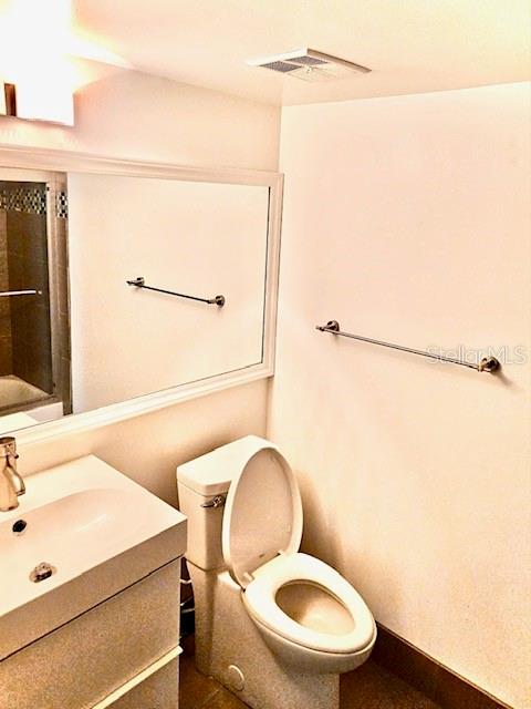 BAY VILLAS CONDO - Residential Lease