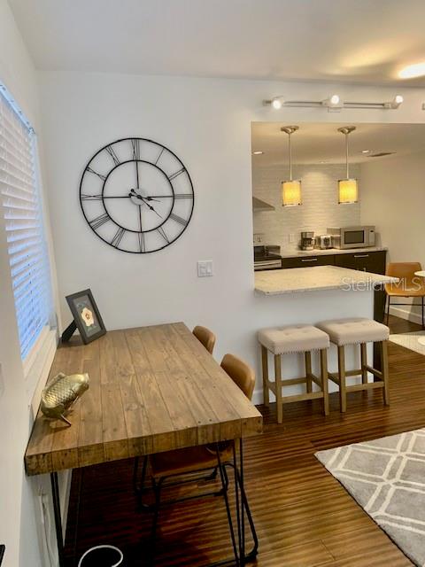 BAY VILLAS CONDO - Residential Lease