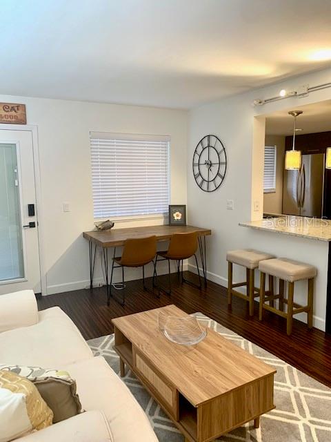 BAY VILLAS CONDO - Residential Lease