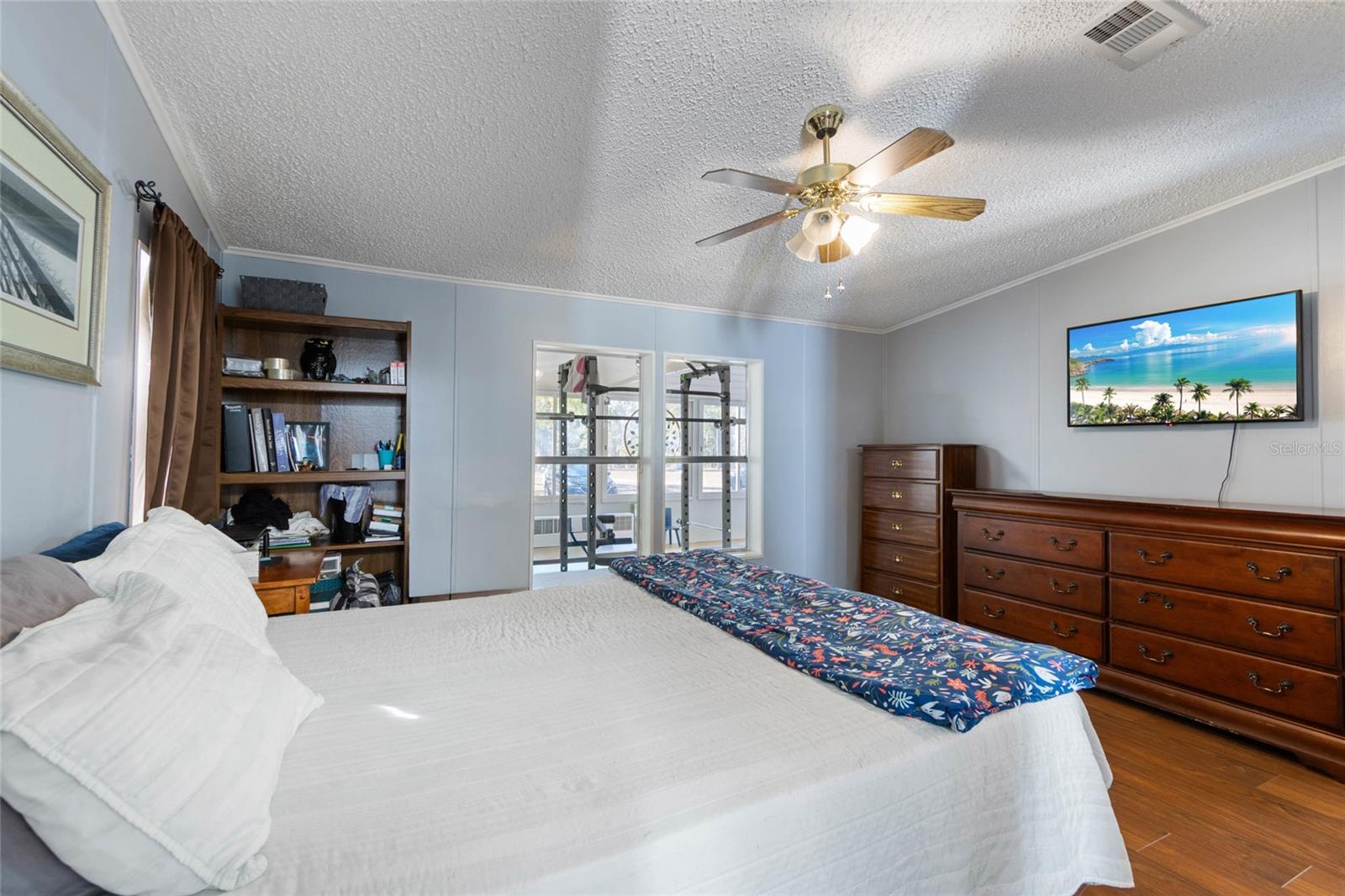 W1/2 OF W1/2 OF SE1/4 OF NW1/4 OF SW1/4 LESS S 15 - Residential