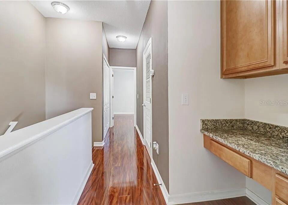 FISHHAWK RANCH TWNHMS PH - Residential