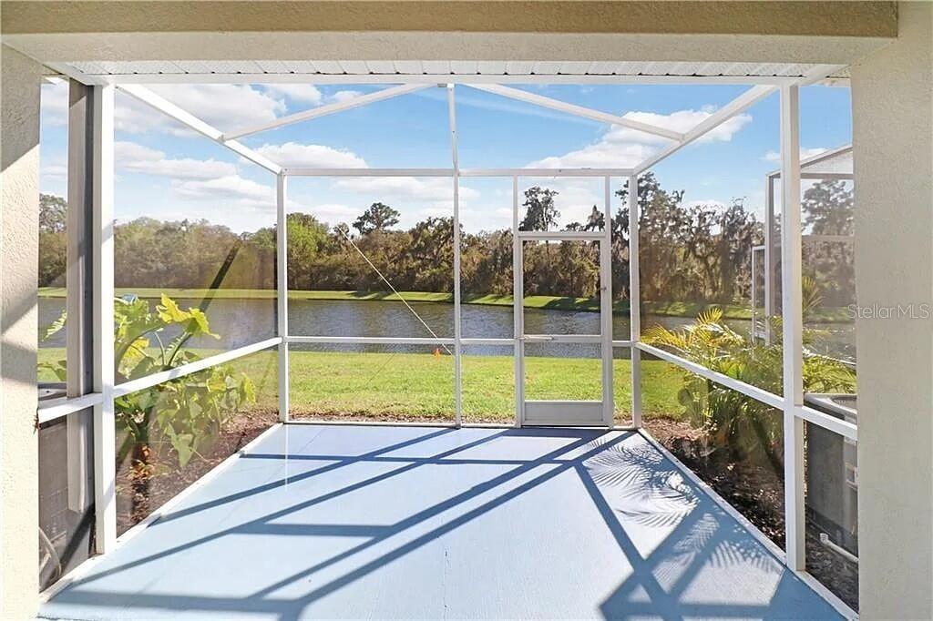 FISHHAWK RANCH TWNHMS PH - Residential
