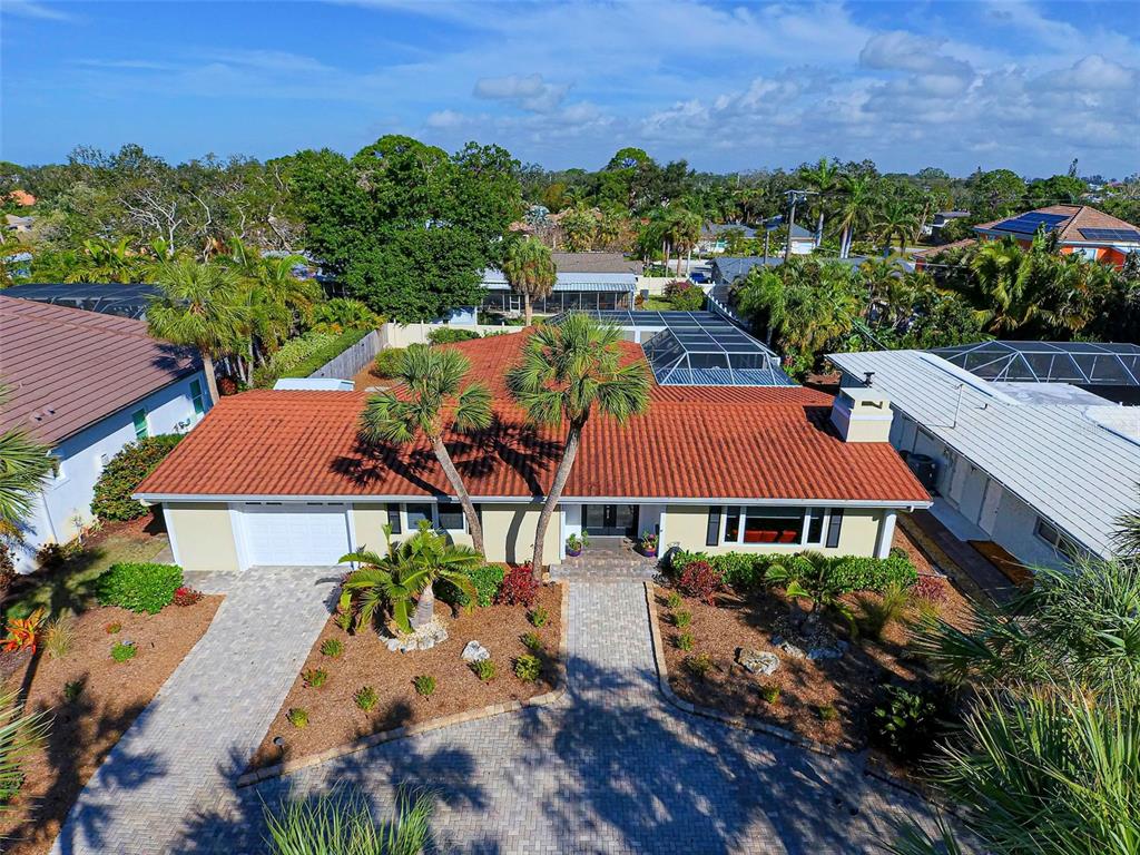 Photo 77 of 86 of 612 W VENICE AVENUE house