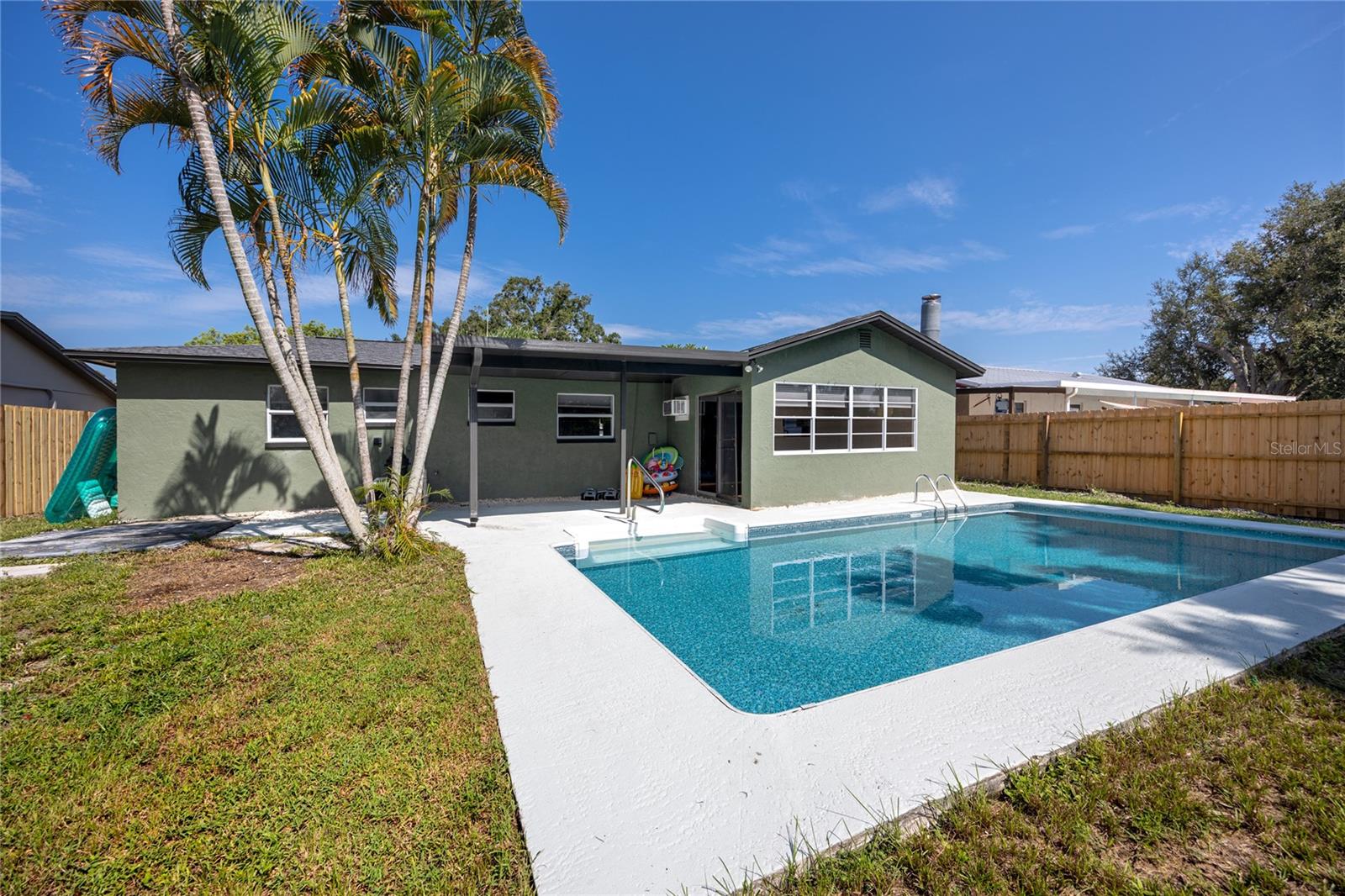 SEMINOLE PARK ESTATES - Residential Lease