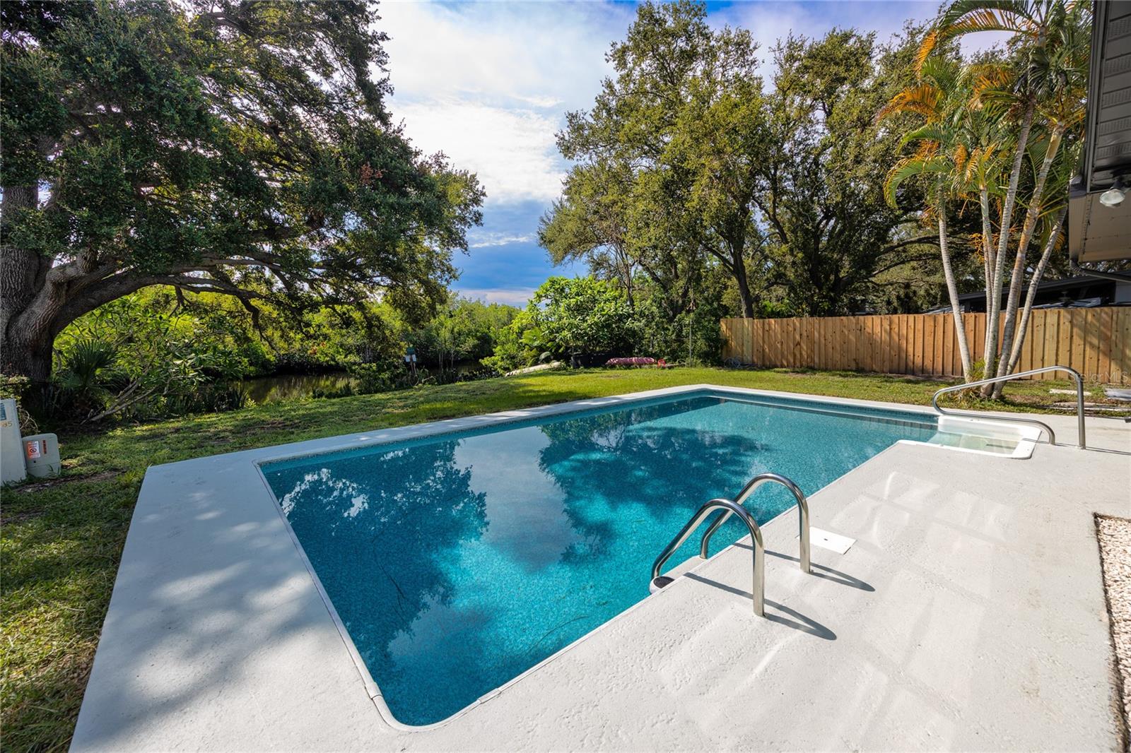 SEMINOLE PARK ESTATES - Residential Lease
