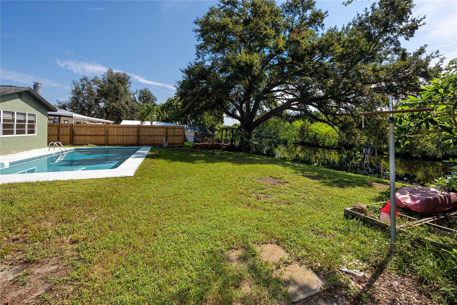 SEMINOLE PARK ESTATES - Residential Lease