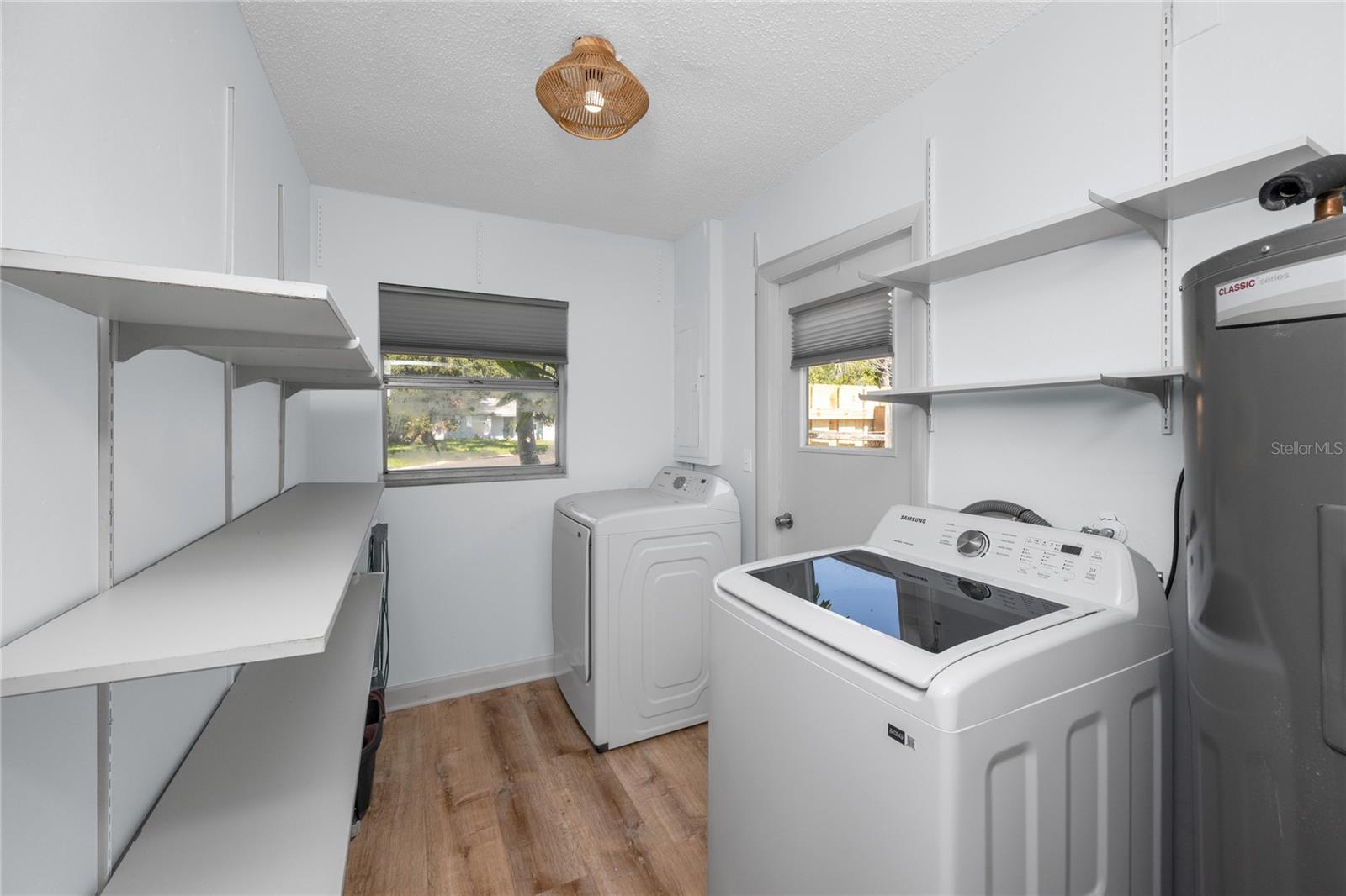 SEMINOLE PARK ESTATES - Residential Lease