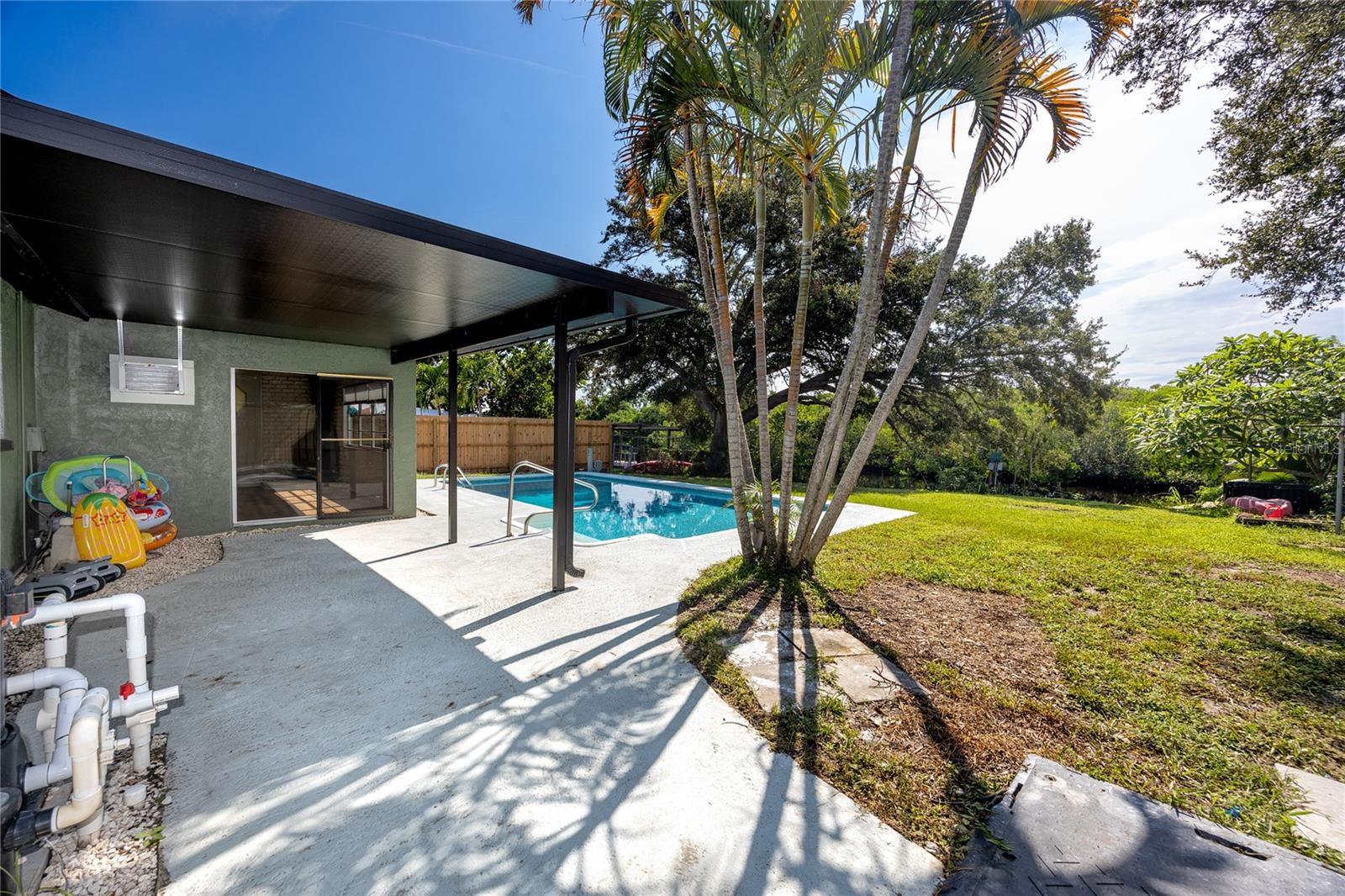 SEMINOLE PARK ESTATES - Residential Lease