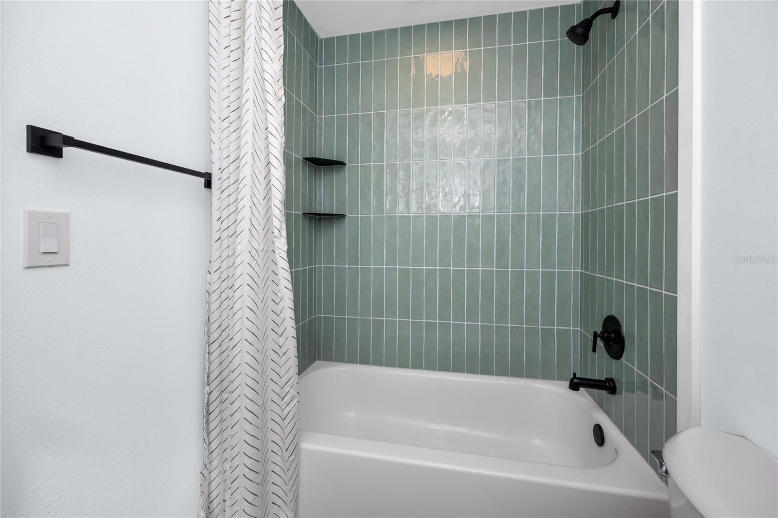 SEMINOLE PARK ESTATES - Residential Lease