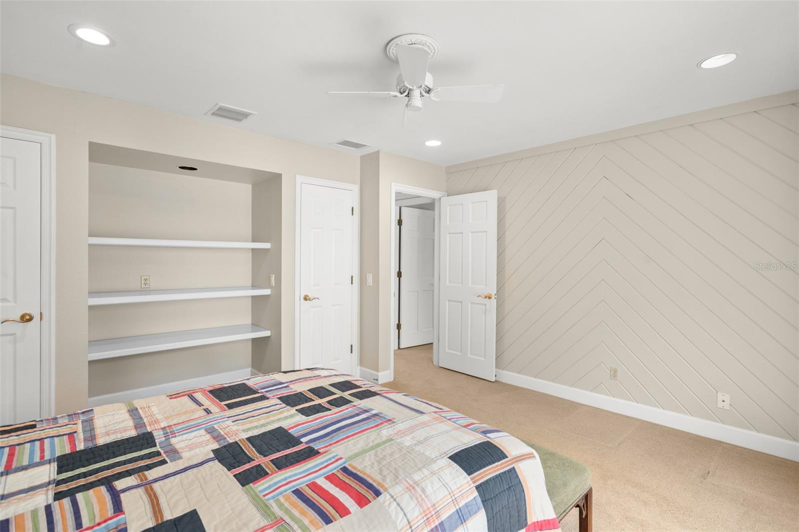 OAKS OF MAITLAND - Residential