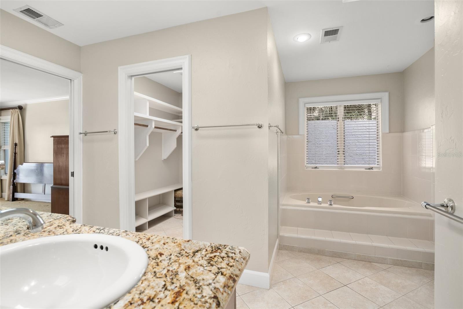 OAKS OF MAITLAND - Residential