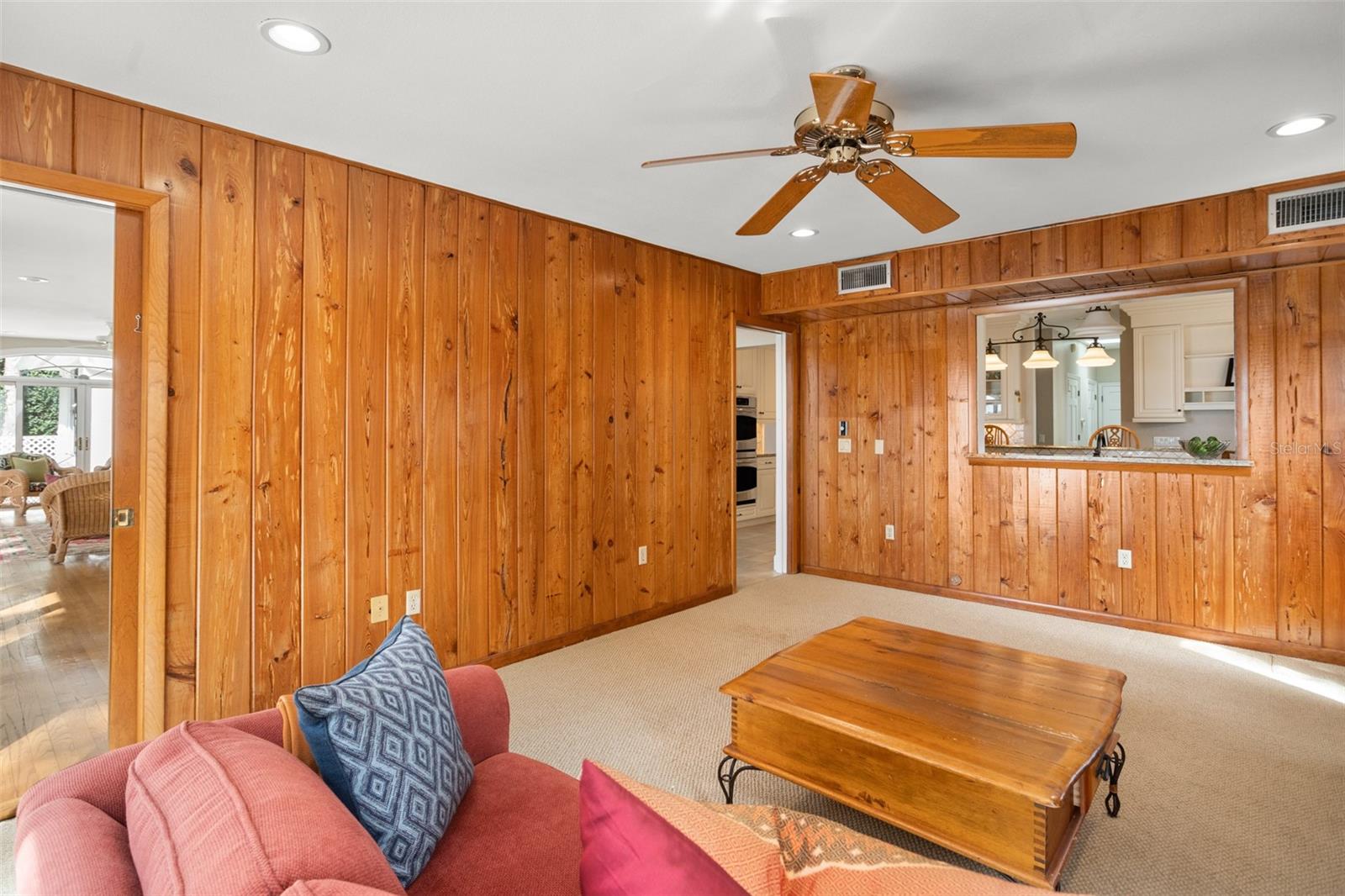 OAKS OF MAITLAND - Residential