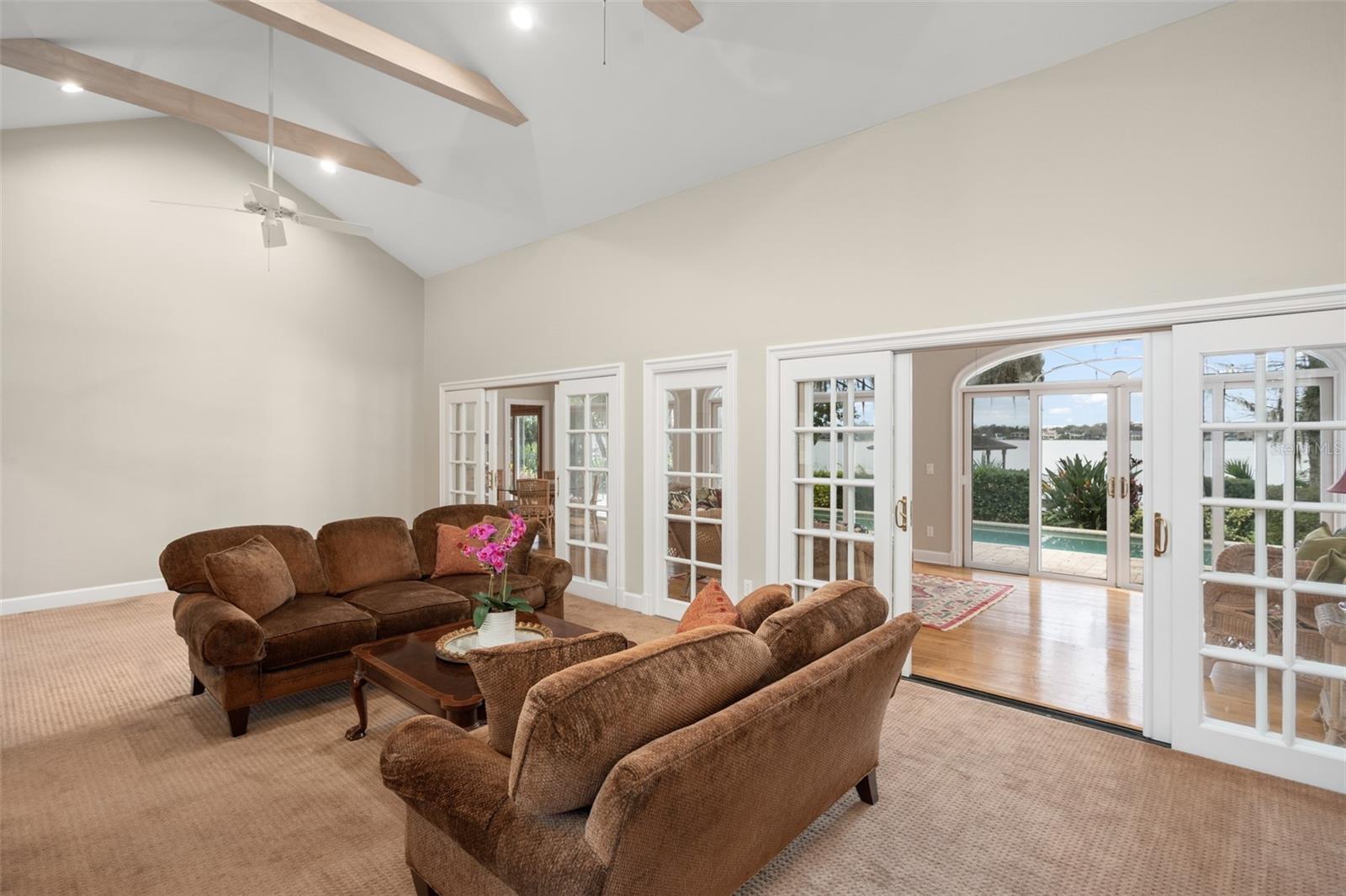 OAKS OF MAITLAND - Residential