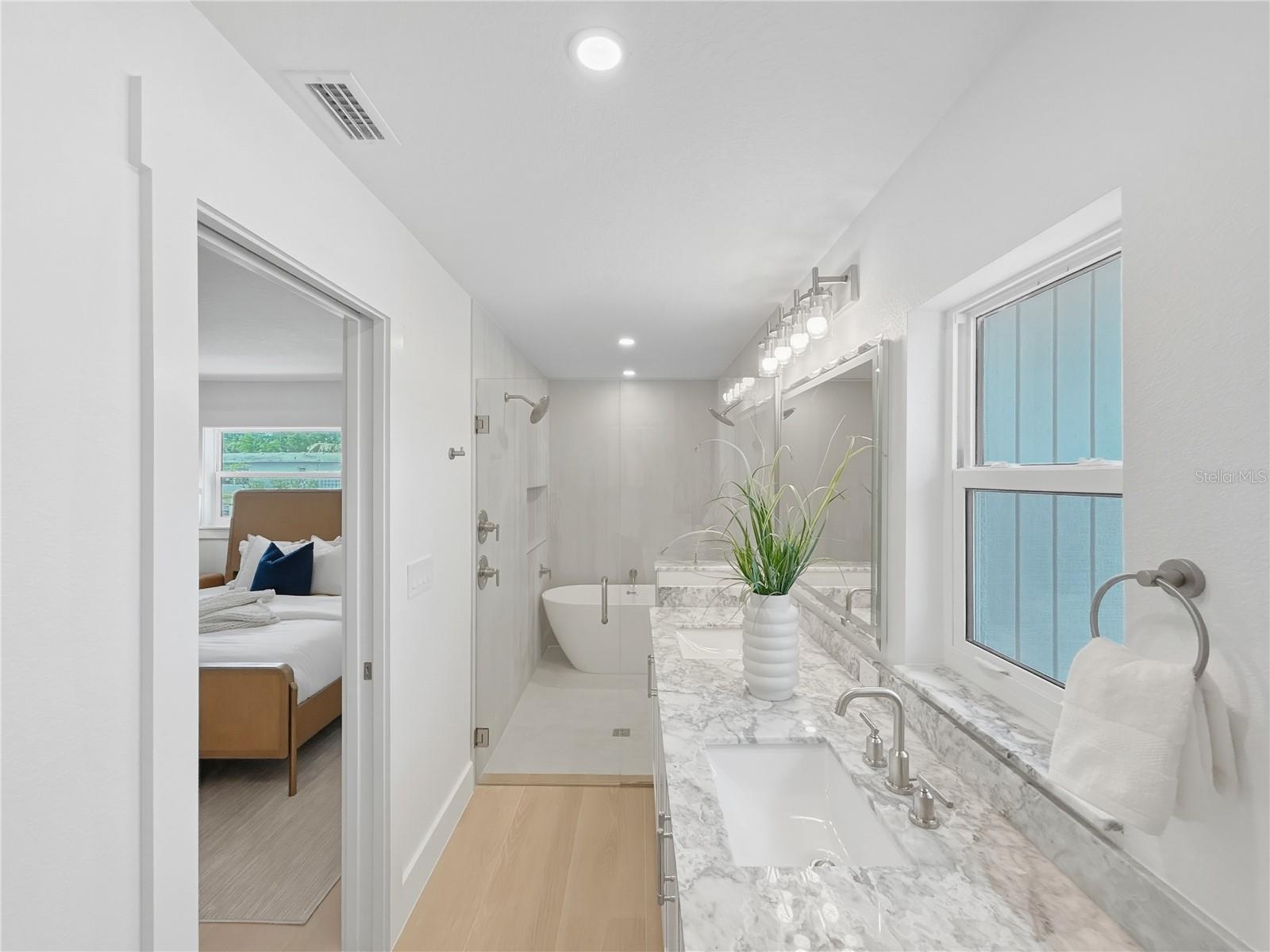 FLAMINGO CAY SECOND UNIT - Residential