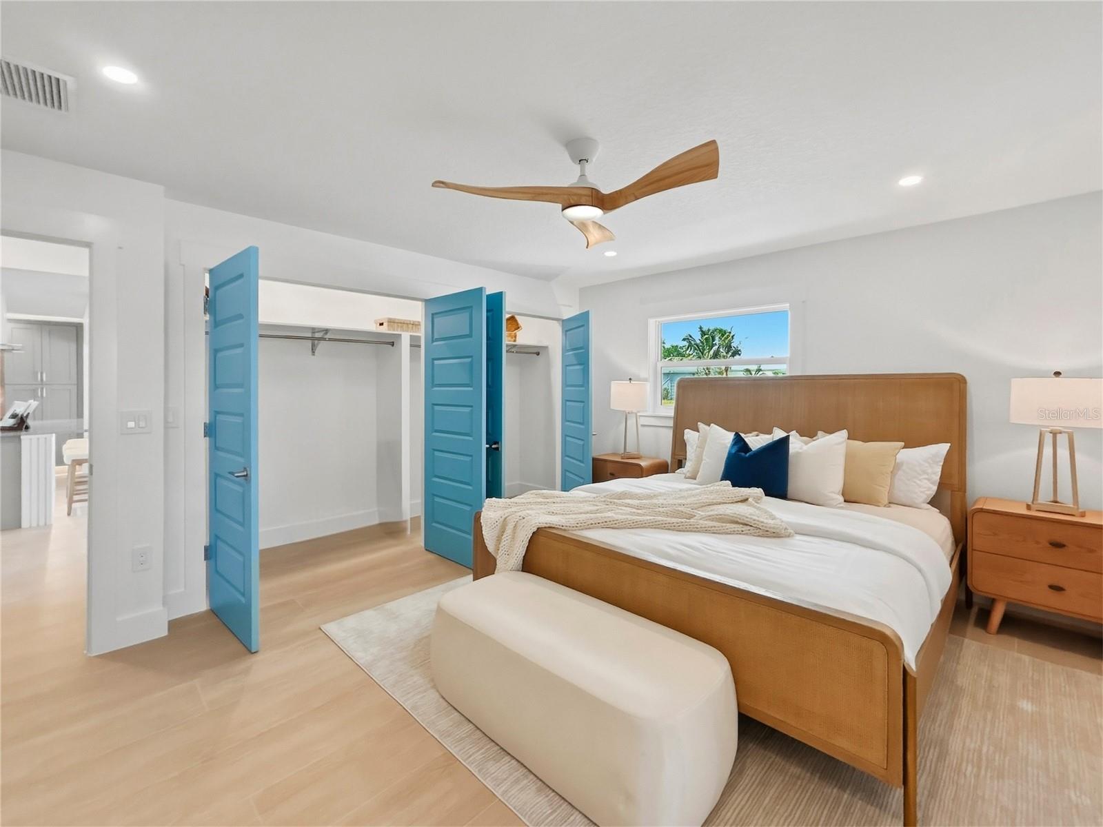 FLAMINGO CAY SECOND UNIT - Residential