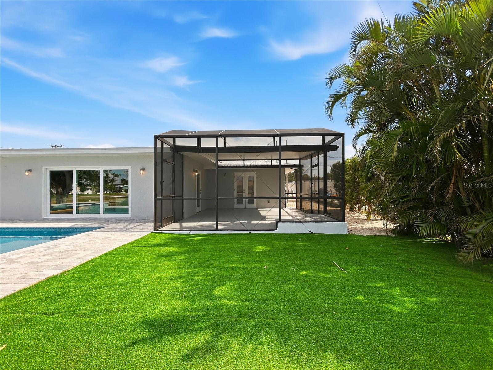 FLAMINGO CAY SECOND UNIT - Residential