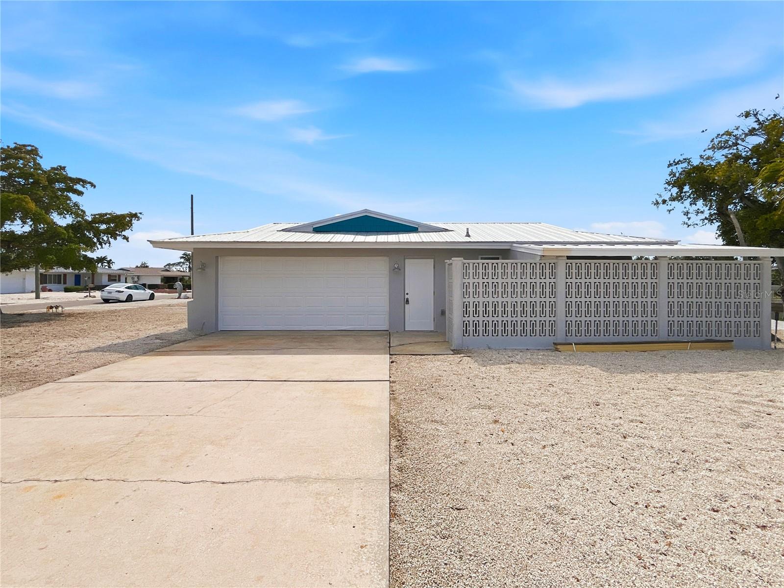 FLAMINGO CAY SECOND UNIT - Residential