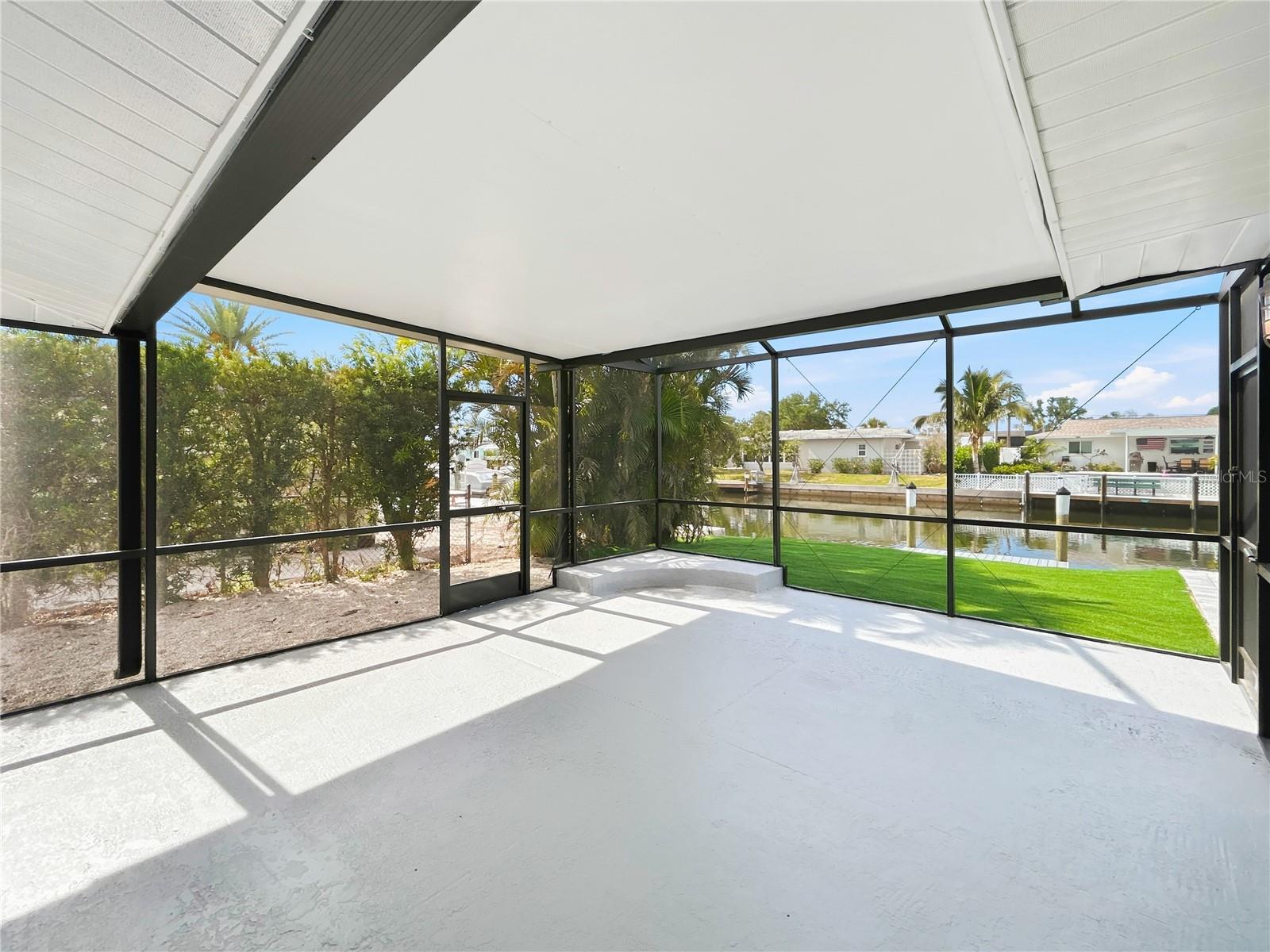 FLAMINGO CAY SECOND UNIT - Residential