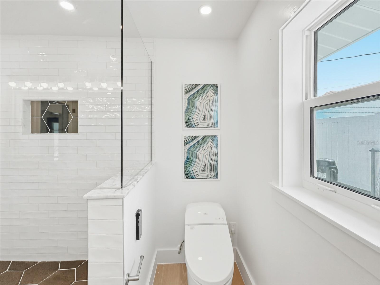 FLAMINGO CAY SECOND UNIT - Residential