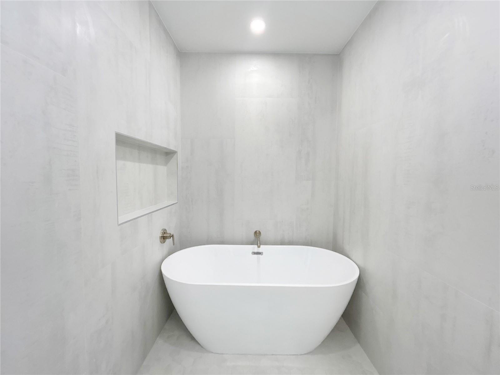 FLAMINGO CAY SECOND UNIT - Residential