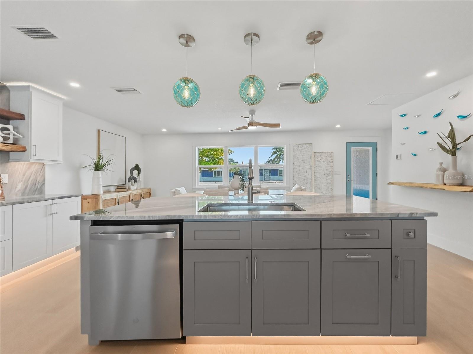 FLAMINGO CAY SECOND UNIT - Residential