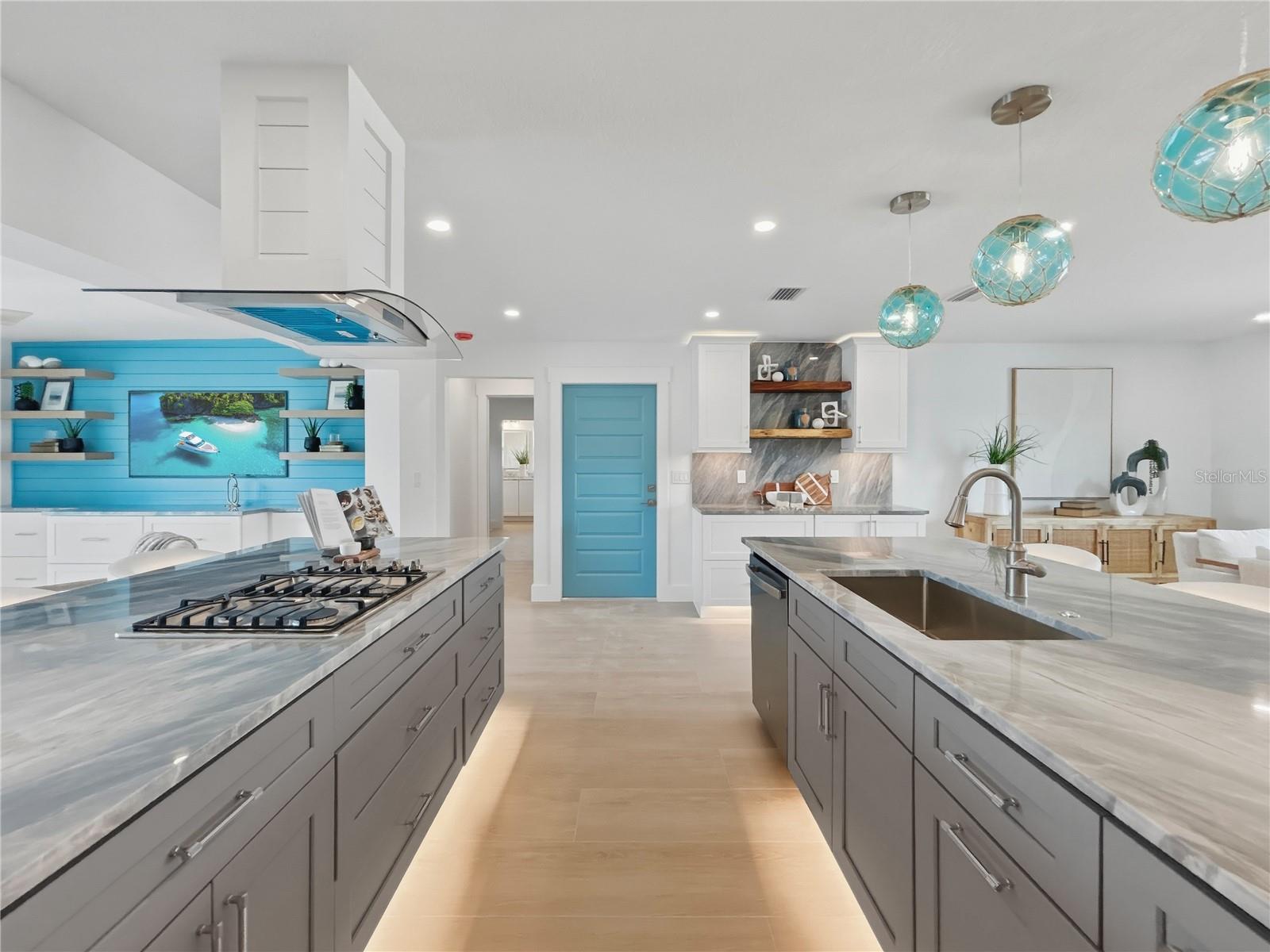 FLAMINGO CAY SECOND UNIT - Residential