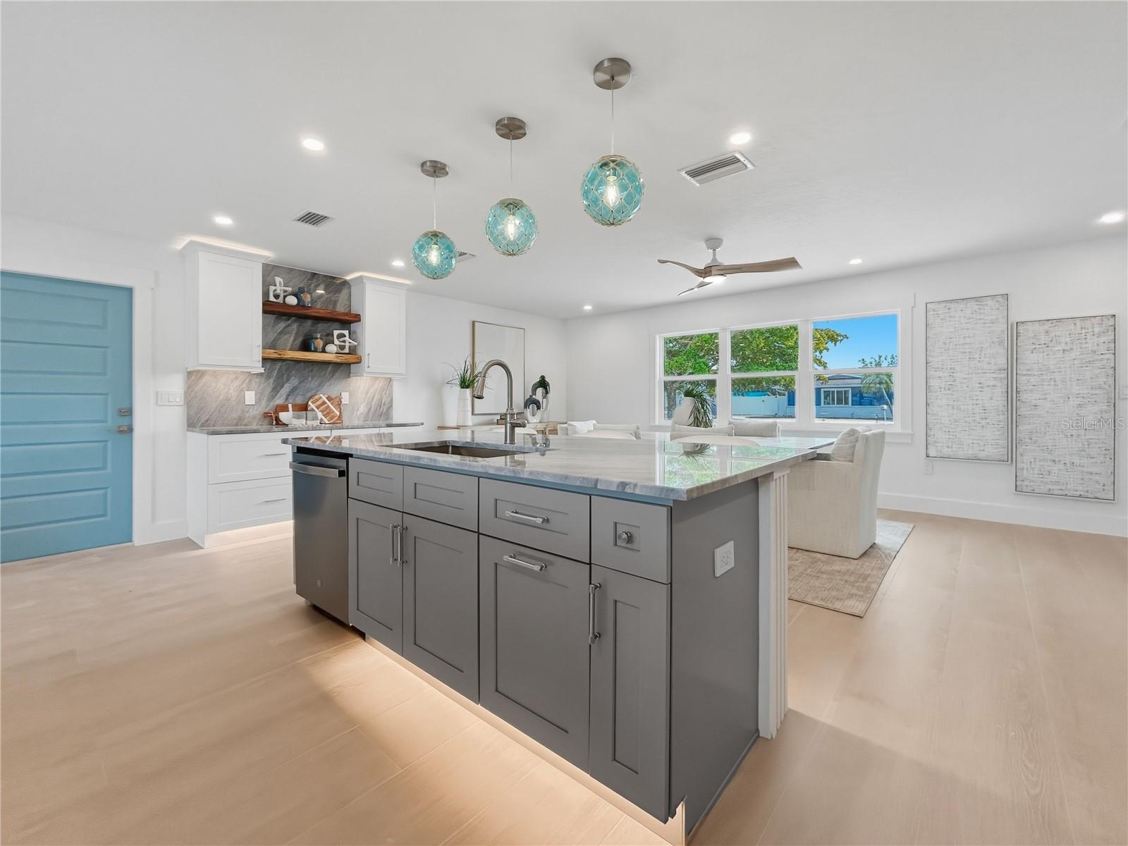 FLAMINGO CAY SECOND UNIT - Residential