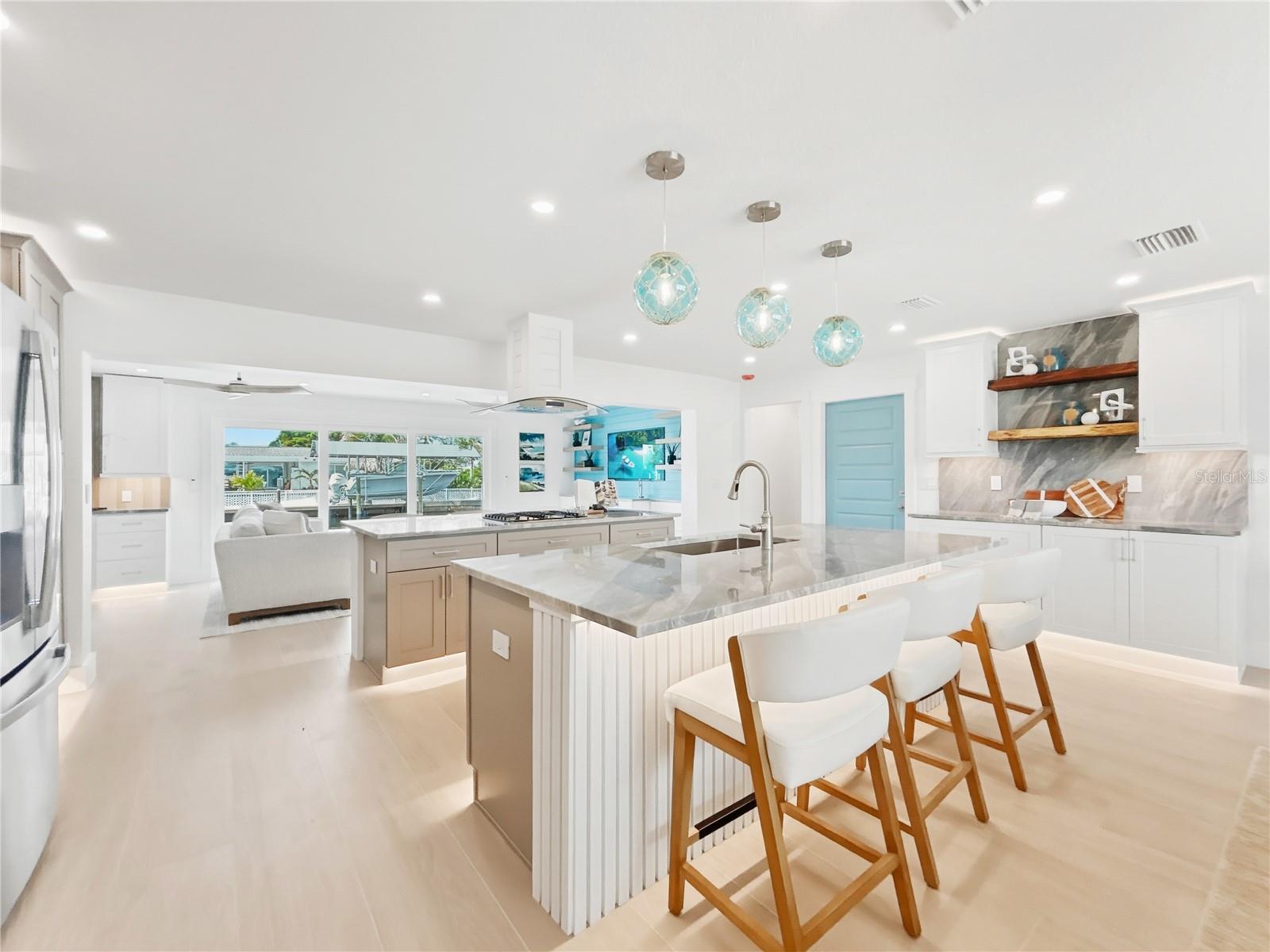 FLAMINGO CAY SECOND UNIT - Residential